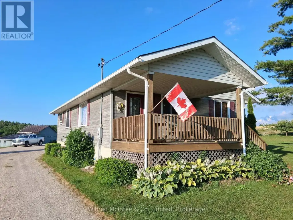 932 Bruce 86 Road, Huron-Kinloss